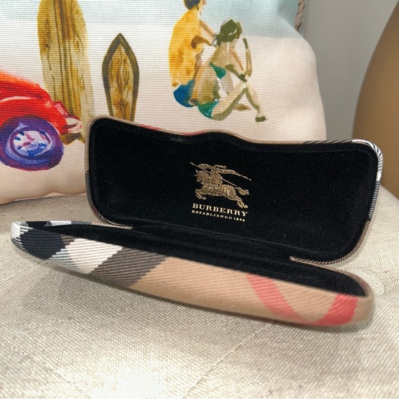 Burberry Classic Nova Check Plaid Hinged Sunglasses Case  Gold Foil Logo - Picture 1 of 9